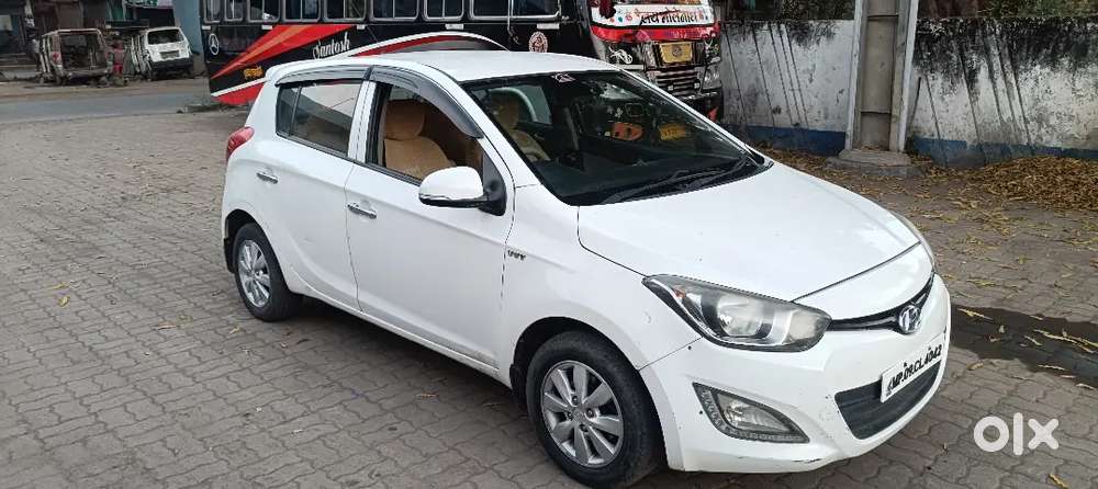 Hyundai Asta I20 2012 Petrol 95000 Km Driven