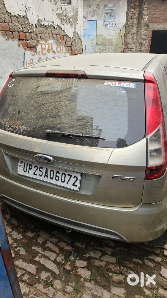 Ford Figo 2012 Cng & Hybrids Petrol 88000 Km Driven