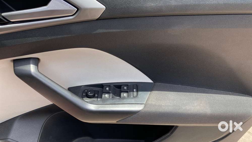 Volkswagen Taigun 1.0 Tsi Highline At, 2022, Petrol