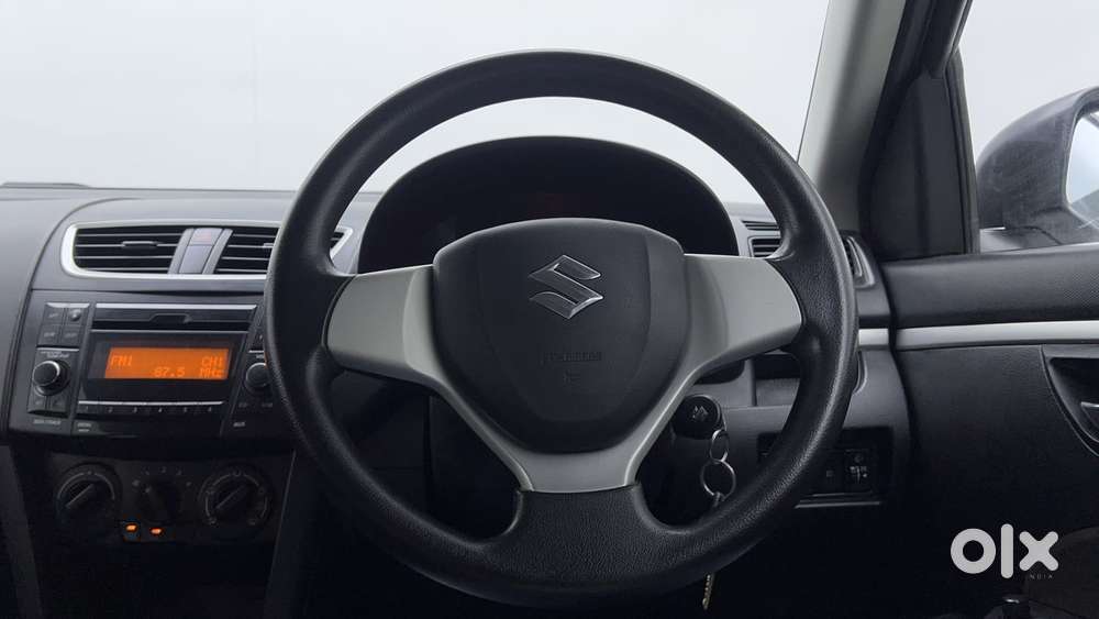 Maruti Suzuki Swift Vxi Optional, 2017, Petrol
