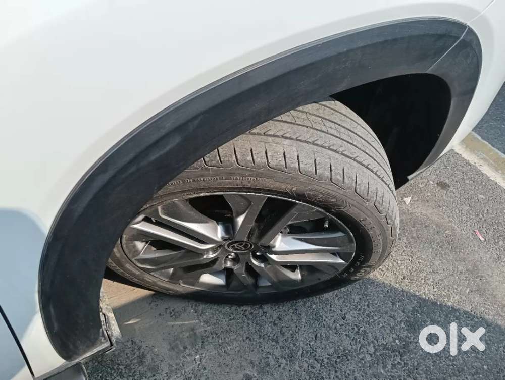 Toyota Innova Hycross 2.0 Zx Hybrid 7 Str, 2023, Petrol