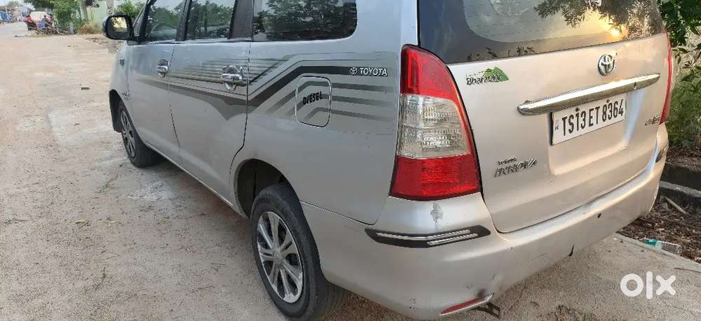 Toyota Innova Hycross 2010 Diesel 190000 Km Driven