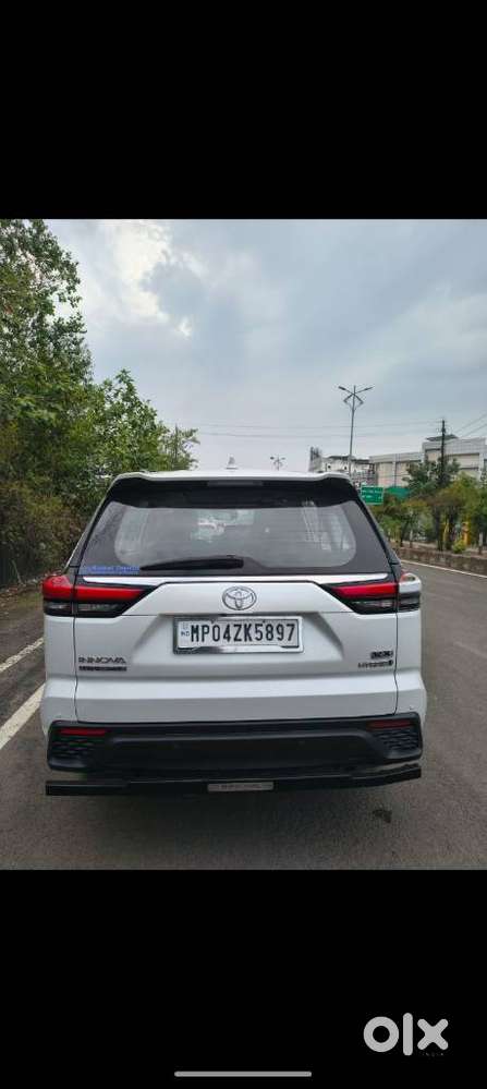 Toyota Innova Hycross 2.0 Vx Hybrid 7 Str, 2023
