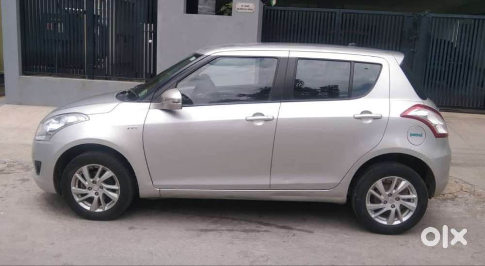 Maruti Suzuki Swift Vvt Zxi, 2014, Petrol