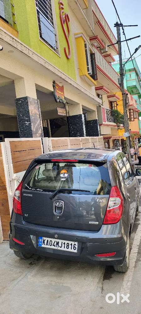 Hyundai I10 2012 Petrol Well Maintained Showroom Condition