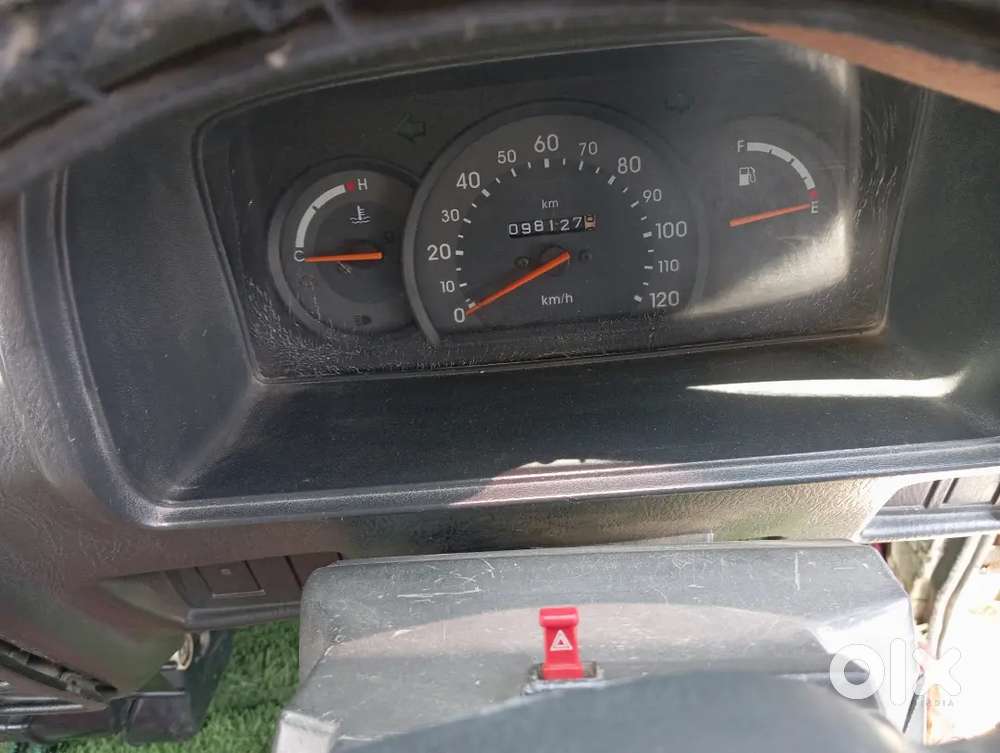 Maruti Suzuki Omni 20012