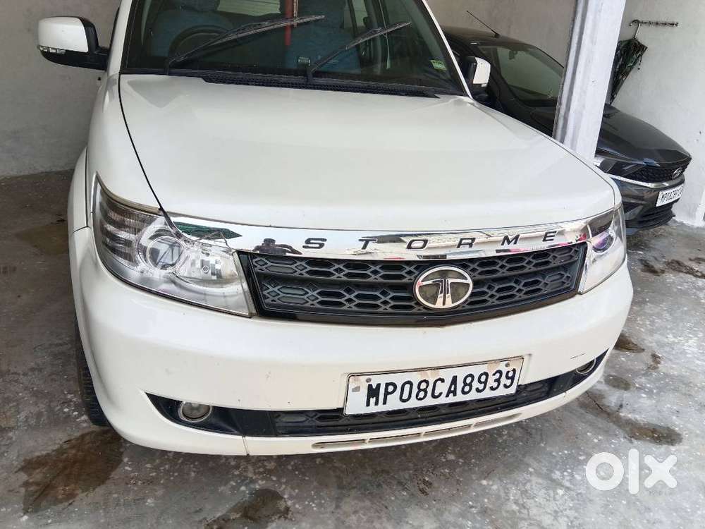 Tata Safari Storme 2018
