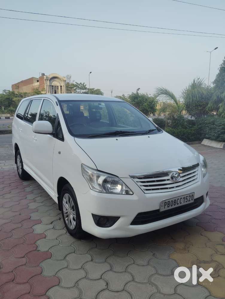 Toyota Innova 2.5 Gx 8 Str Bsiv, 2012, Diesel