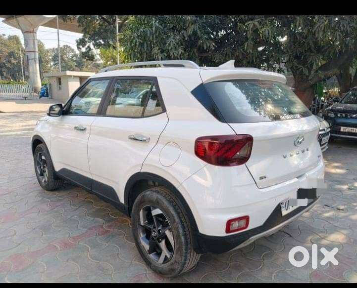 Hyundai Venue S Turbo, 2021, Petrol
