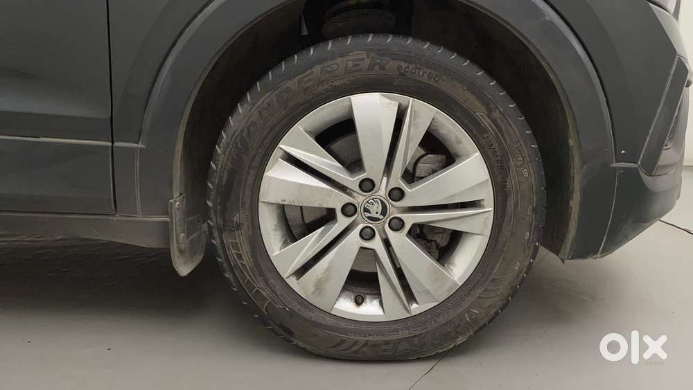 Skoda Kushaq Ambition 1.0l Tsi Mt, 2023, Petrol