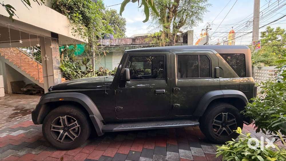 Mahindra Thar Roxx Ax5l 2wd 2025 Diesel 14400 Km