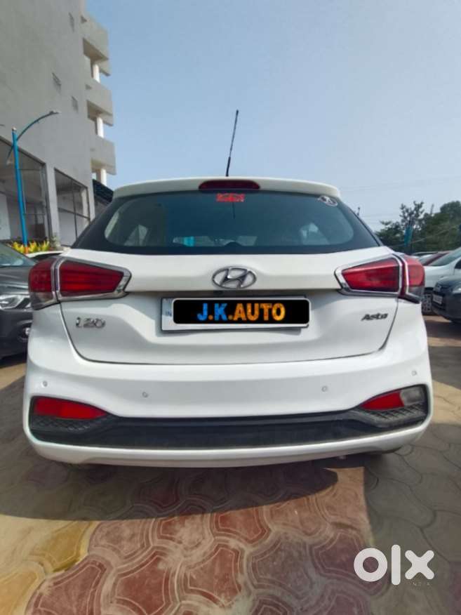 Hyundai I20 Asta (o) 1.2 Mt, 2018, Petrol