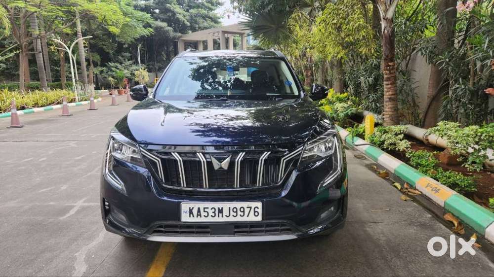 Xuv700 Ax5 Automatic With Panaromic Sunroof