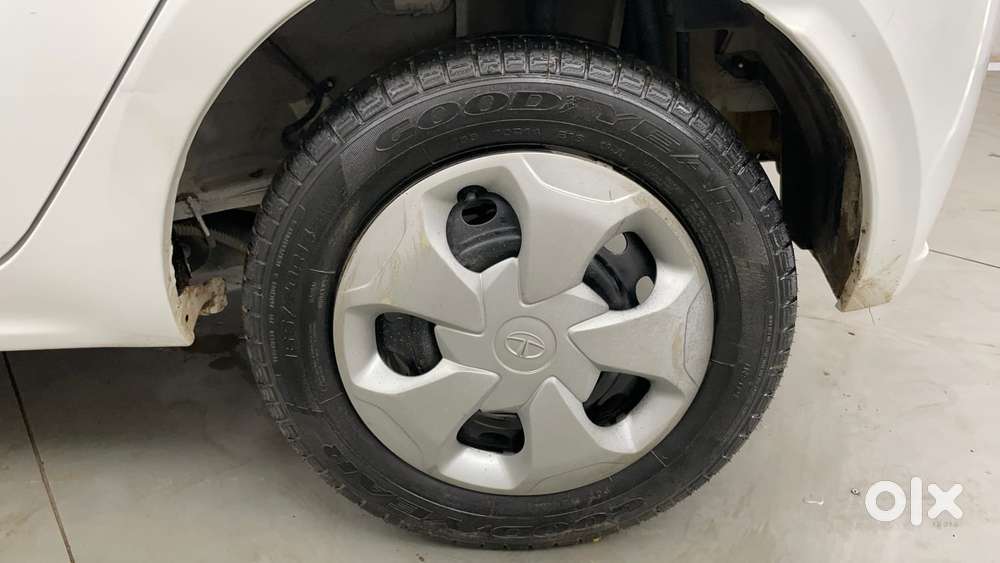 Tata Tiago 1.2 Revotron Xt Option, 2022, Petrol