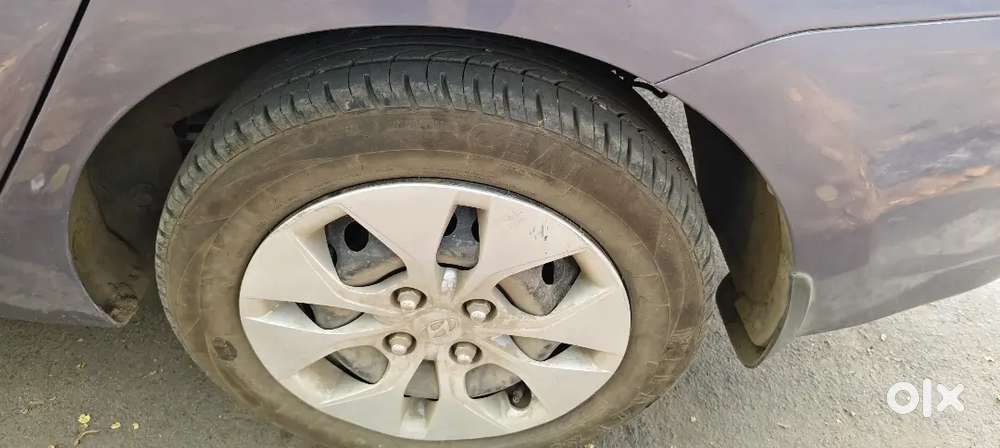 Hyundai Xcent 2017 Petrol Well Maintained Life Time Tax