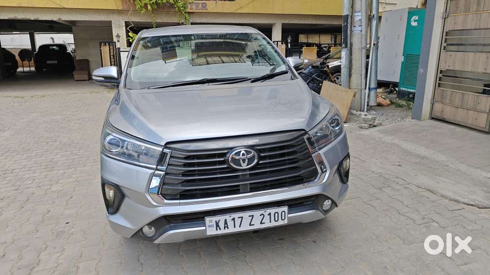Toyota Innova Crysta 2.4 V, 2017, Diesel