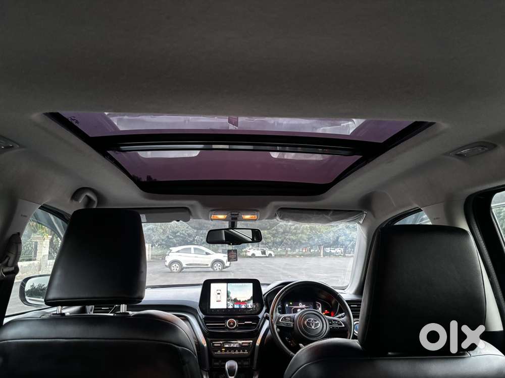 Toyota Urban Cruiser Hyryder 1.5 V Hybrid, 2024, Petrol