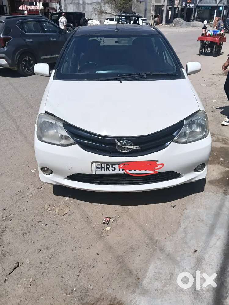 Toyota Etios 2012 Petrol 100000 Km Driven Aaloy Wihil +cng Kit Ok