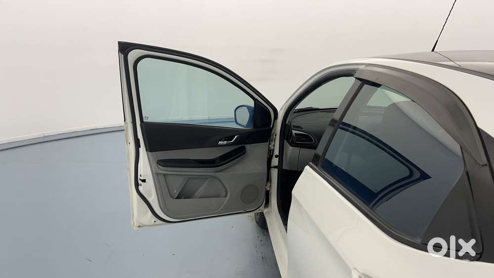 Tata Tiago 1.2 Revotron Xz Plus Dual Tone, 2020, Petrol