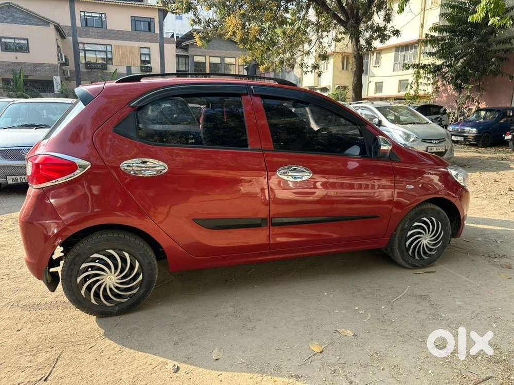 Tata Tiago 2018 Petrol 32000 Km Driven First Owner
