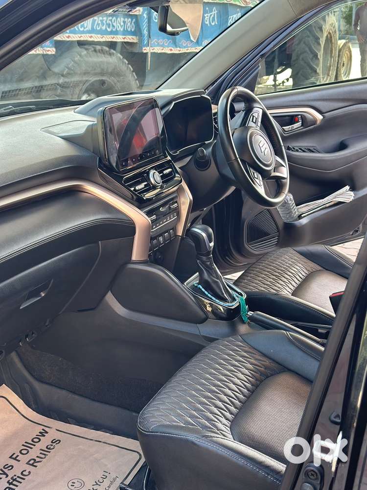 2023 Maruti Suzuki Vitara Strong Hybrid Automatic