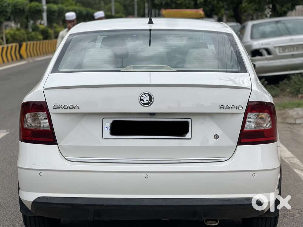 Skoda Rapid 1.6 Mpi At Style, 2019, Petrol
