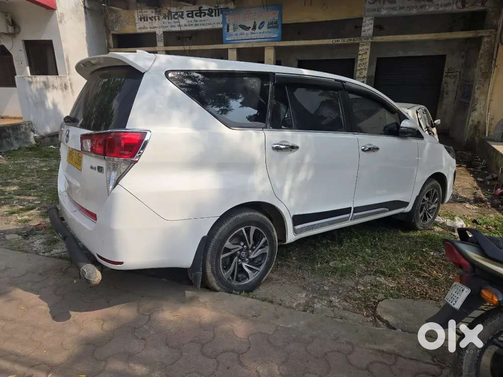 Toyota Innova Crysta 2021