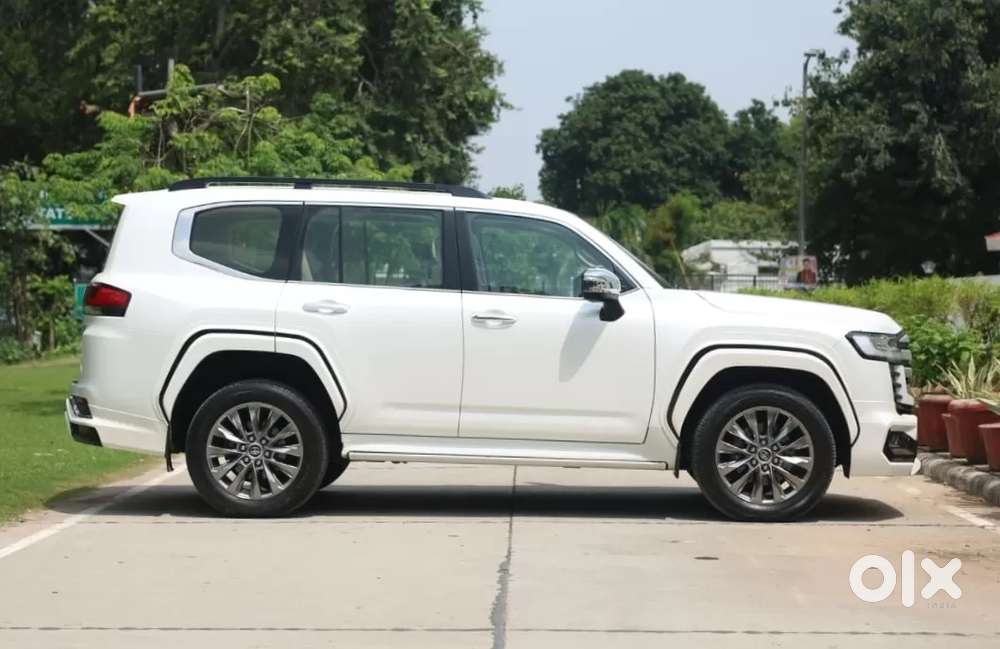 Toyota Land Cruiser 3.3 Zx Diesel, 2023, Diesel