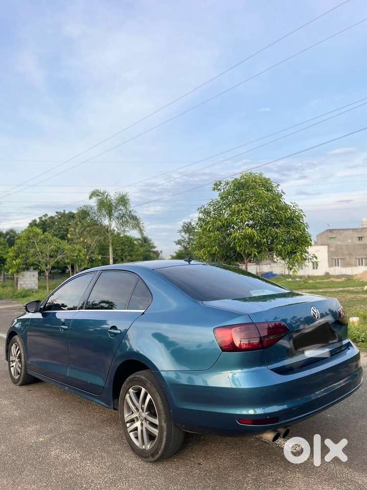 Volkswagen Jetta 2.0 Tdi Highline At ; 2015 | Diesel | Automatic