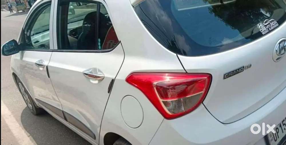 Hyundai Grand I10 2017 Petrol 75000 Km Driven