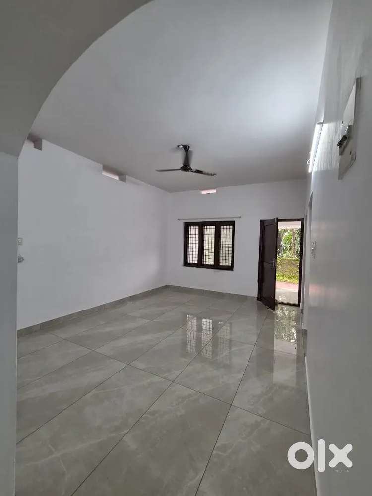 Maintained 2 BHK Ground Floor House for Rent in Prime Residential Area