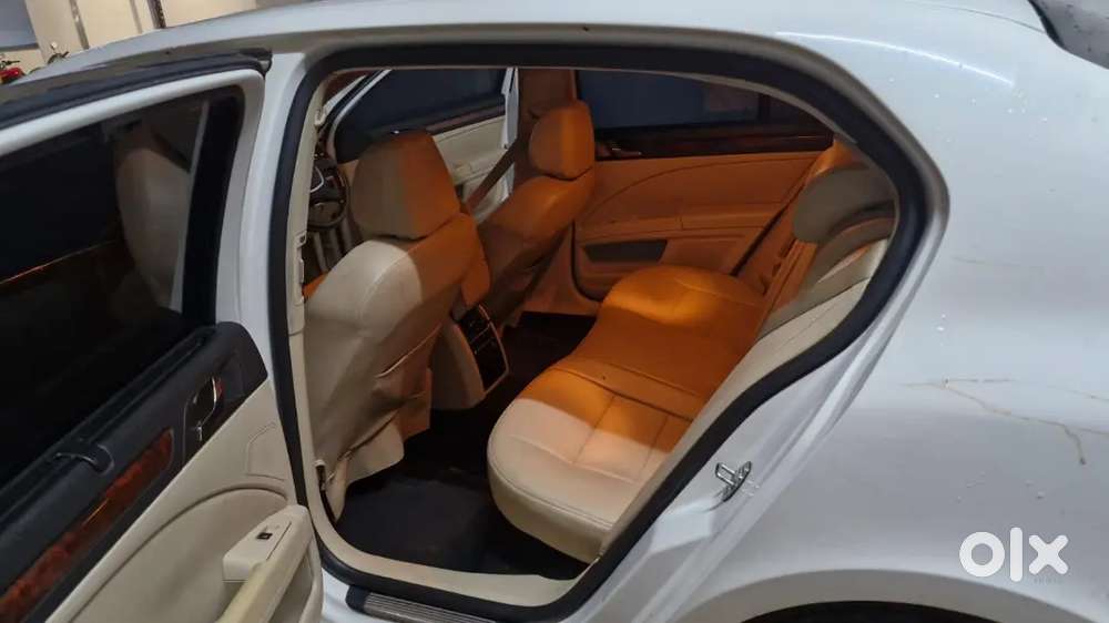 Skoda Superb 1.8 2013 With Manual Transmission