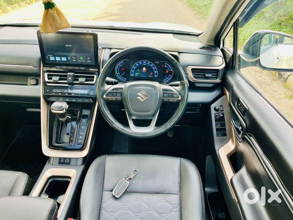 Maruti Suzuki Invicto Alpha Plus 7str, 2025, Petrol