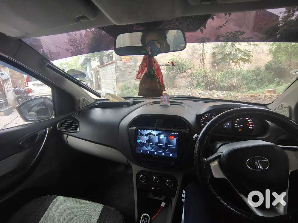 Tata Tiago Xt 2017 Manual Petrol+cng