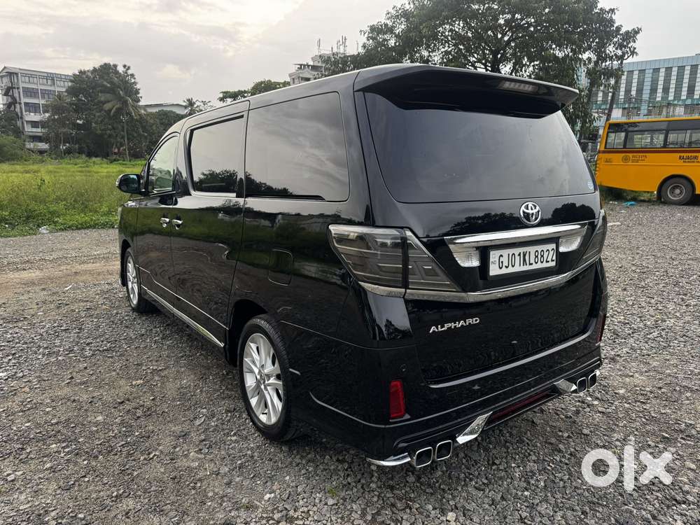 Toyota Alphard 3.0 V6, 2011, Petrol