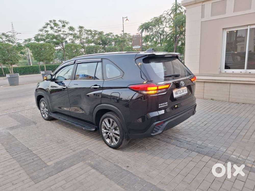 Toyota Innova Hycross 2.0 Zx Hybrid 7 Str, 2026, Petrol