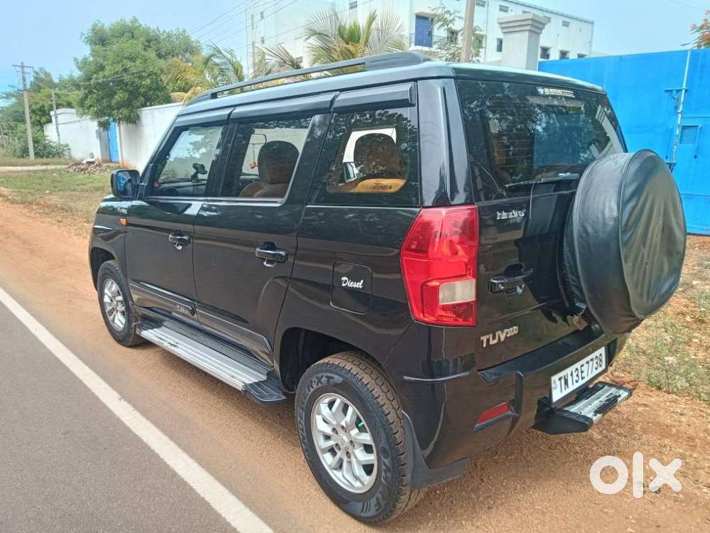 Mahindra Tuv 300 Mhawk100 T8 Dual Tone, 2016, Diesel