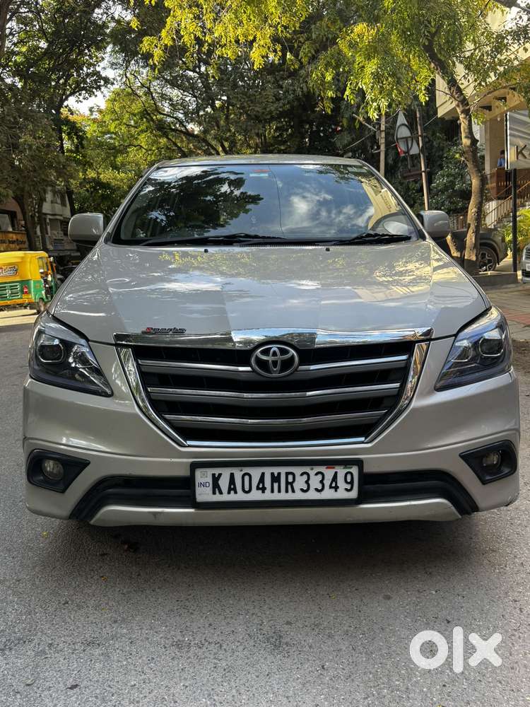 Toyota Innova 2.5 Gx (diesel) 7 Seater Bs Iv, 2016, Diesel