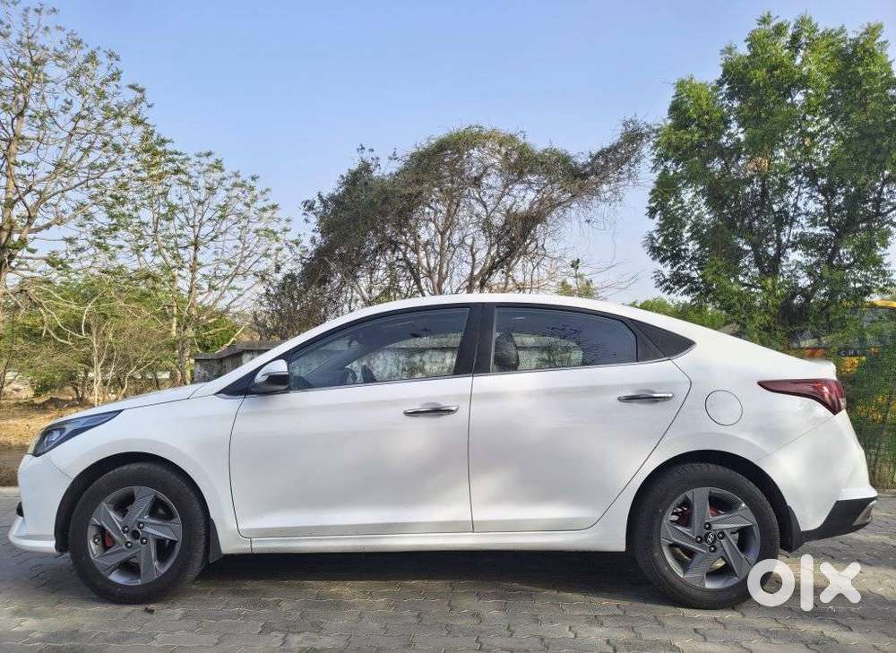 Hyundai Verna 1.5 Sx Diesel At, 2022, Diesel