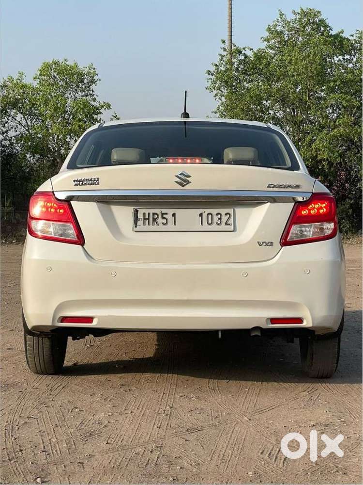 Maruti Suzuki Dzire 1.2 Vxi Amt, 2018, Petrol