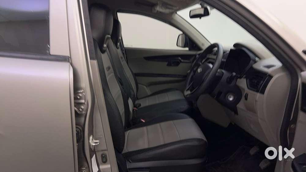 Mahindra Kuv 100 Mfalcon G80 K4, 2017, Petrol