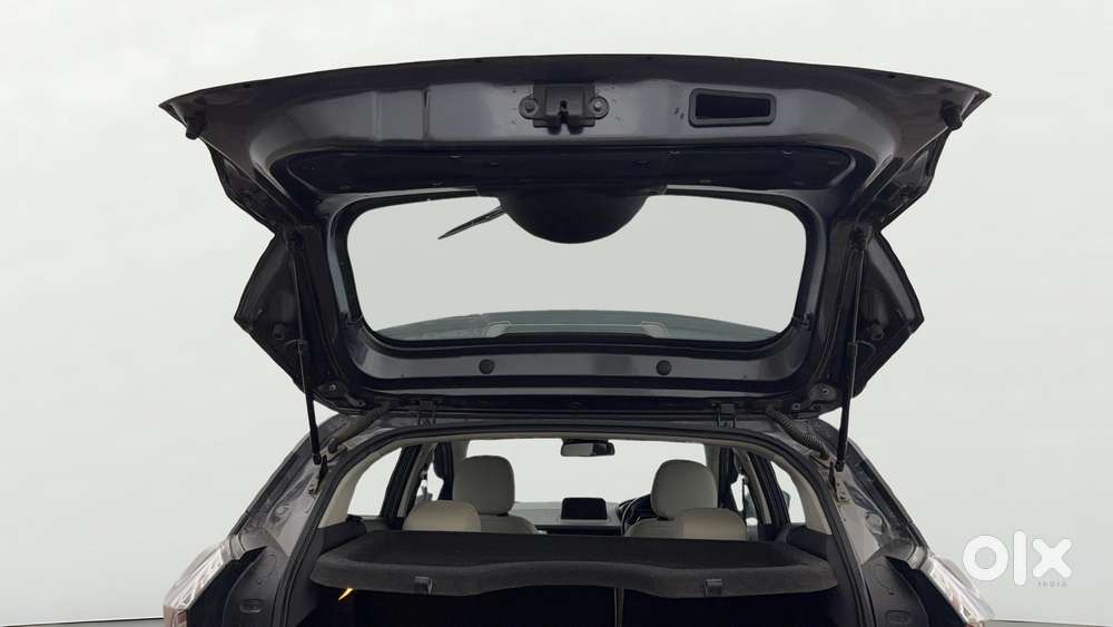Tata Nexon 1.2 Revotron Xza Plus (l), 2022, Petrol