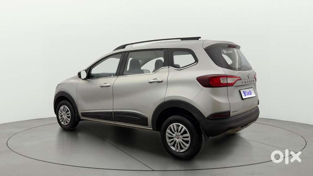 Renault Triber Rxt, 2023, Petrol