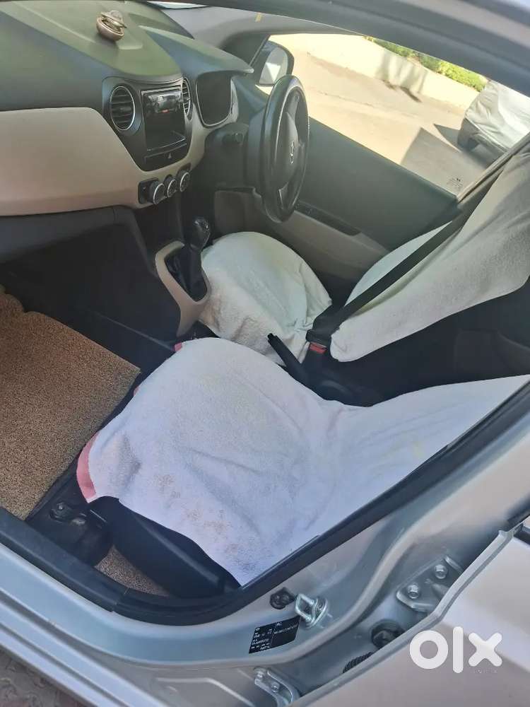 Hyundai Grand I10 2017 Petrol 60000 Km Driven