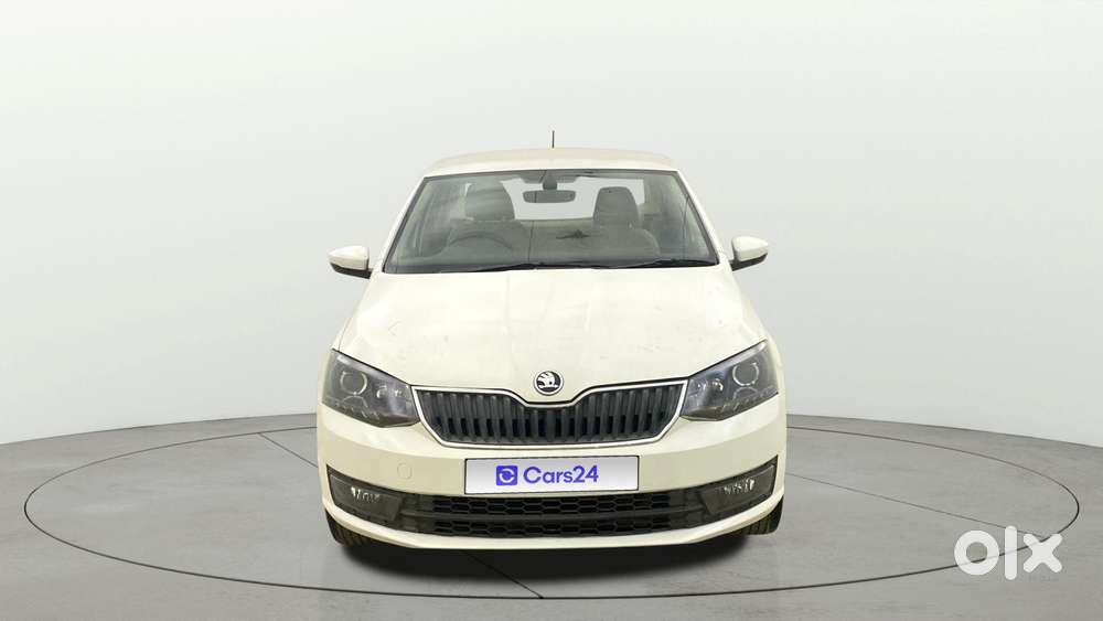 Skoda Rapid 1.6 Mpi At Style, 2017, Petrol