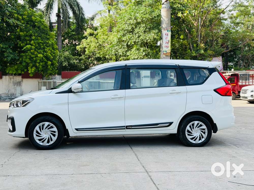 Maruti Suzuki Ertiga 2022-2023 Vxi Cng, 2022, Cng & Hybrids