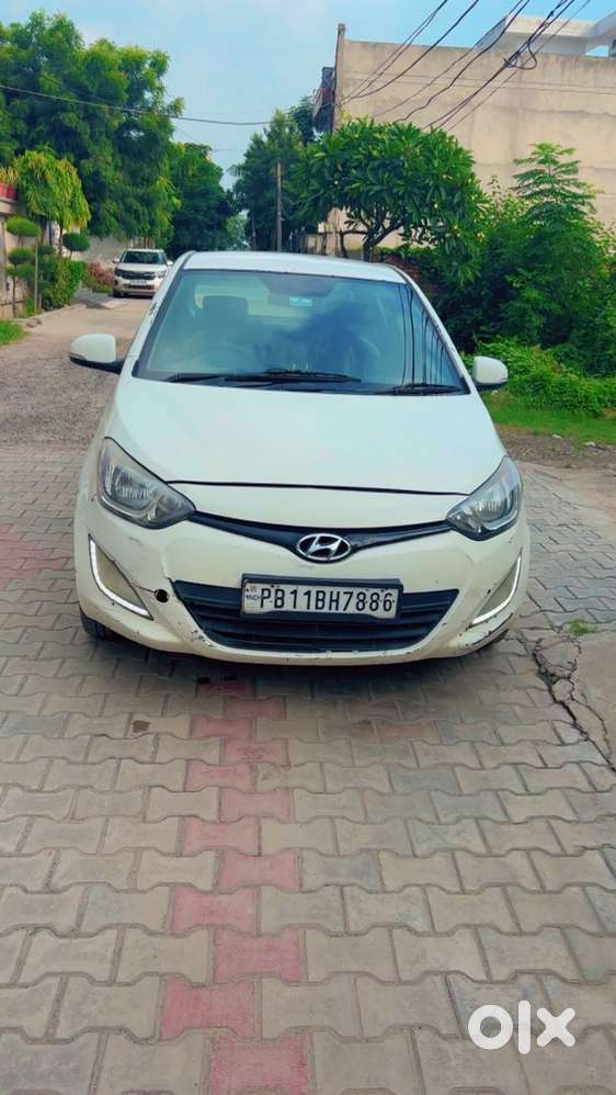 Hyundai I20 2013 Diesel 194000 Km Driven