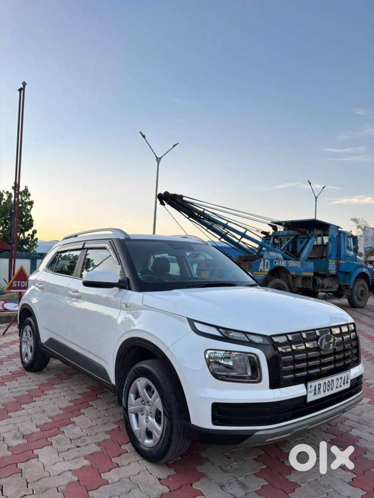 Hyundai Venue S 1.2 Petrol, 2023, Petrol