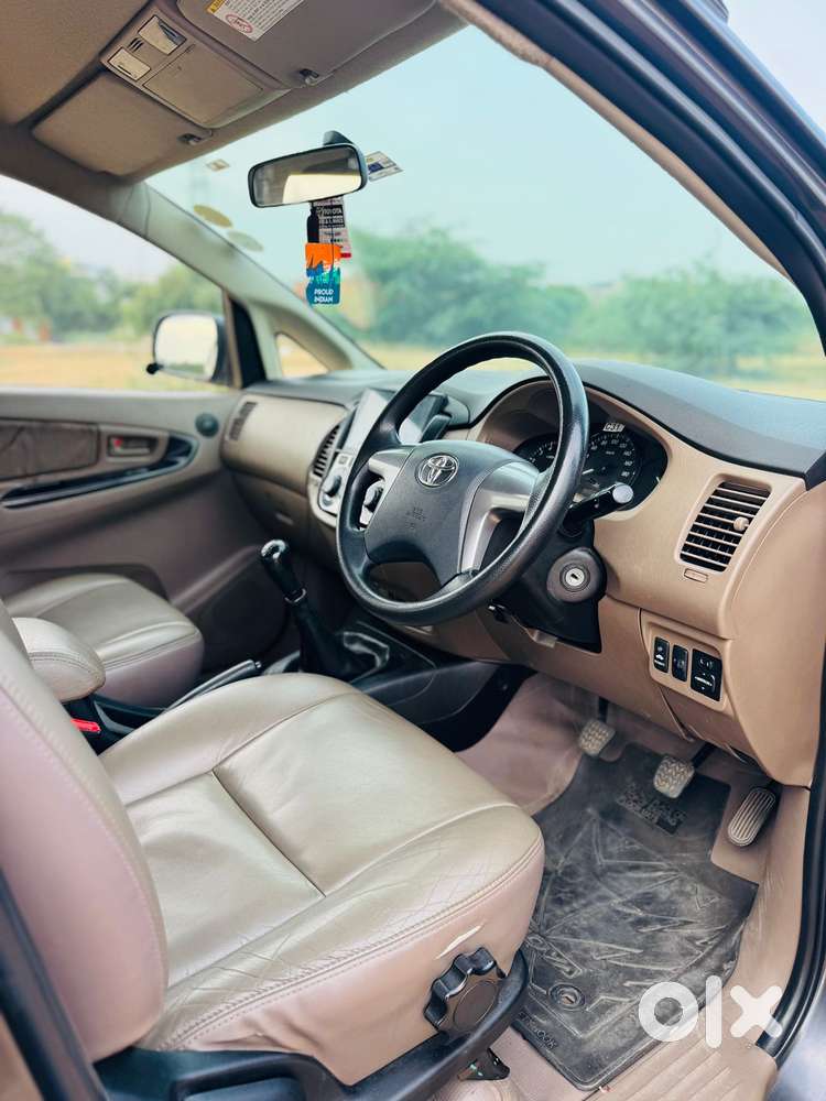 Toyota Innova 2004-2011 2.5 G4 Diesel 8-seater, 2016, Diesel