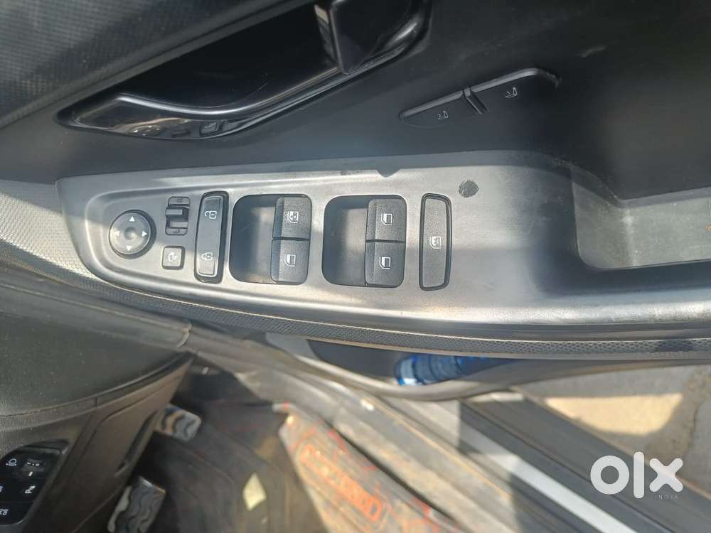 Hyundai Creta 1.5 Mpi Sx Petrol Ivt, 2025, Petrol